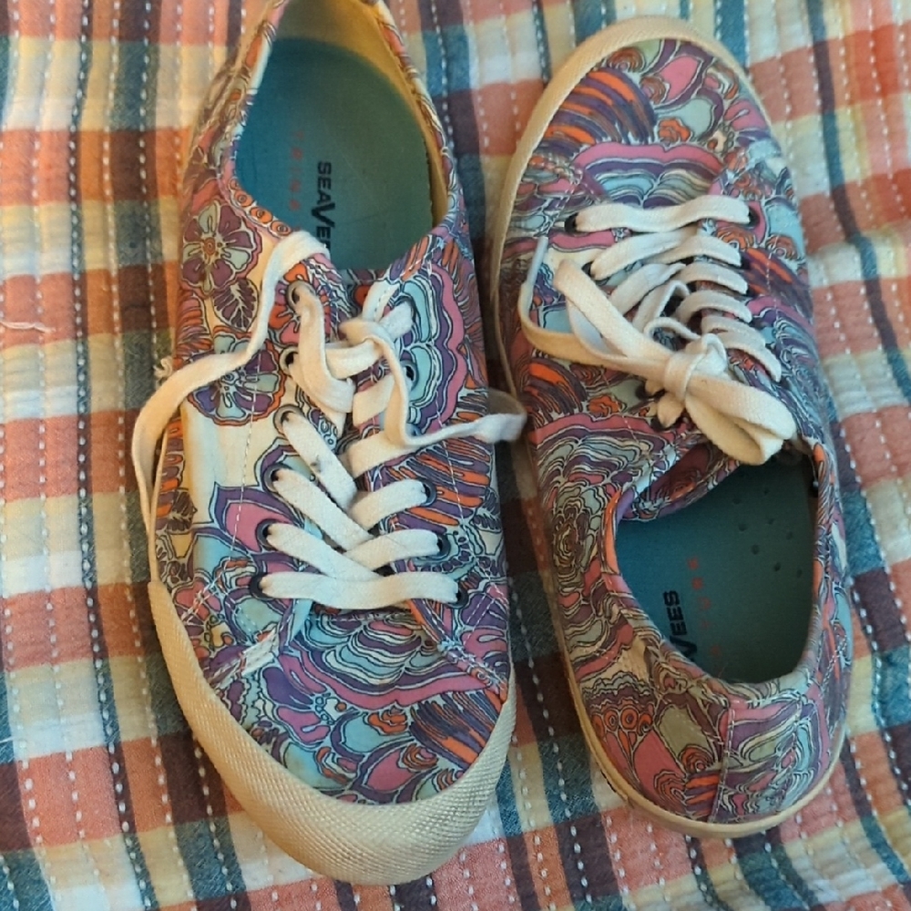 Trina Turk SeaVees Paisley Tropical Monterey Women's Sneakers 10